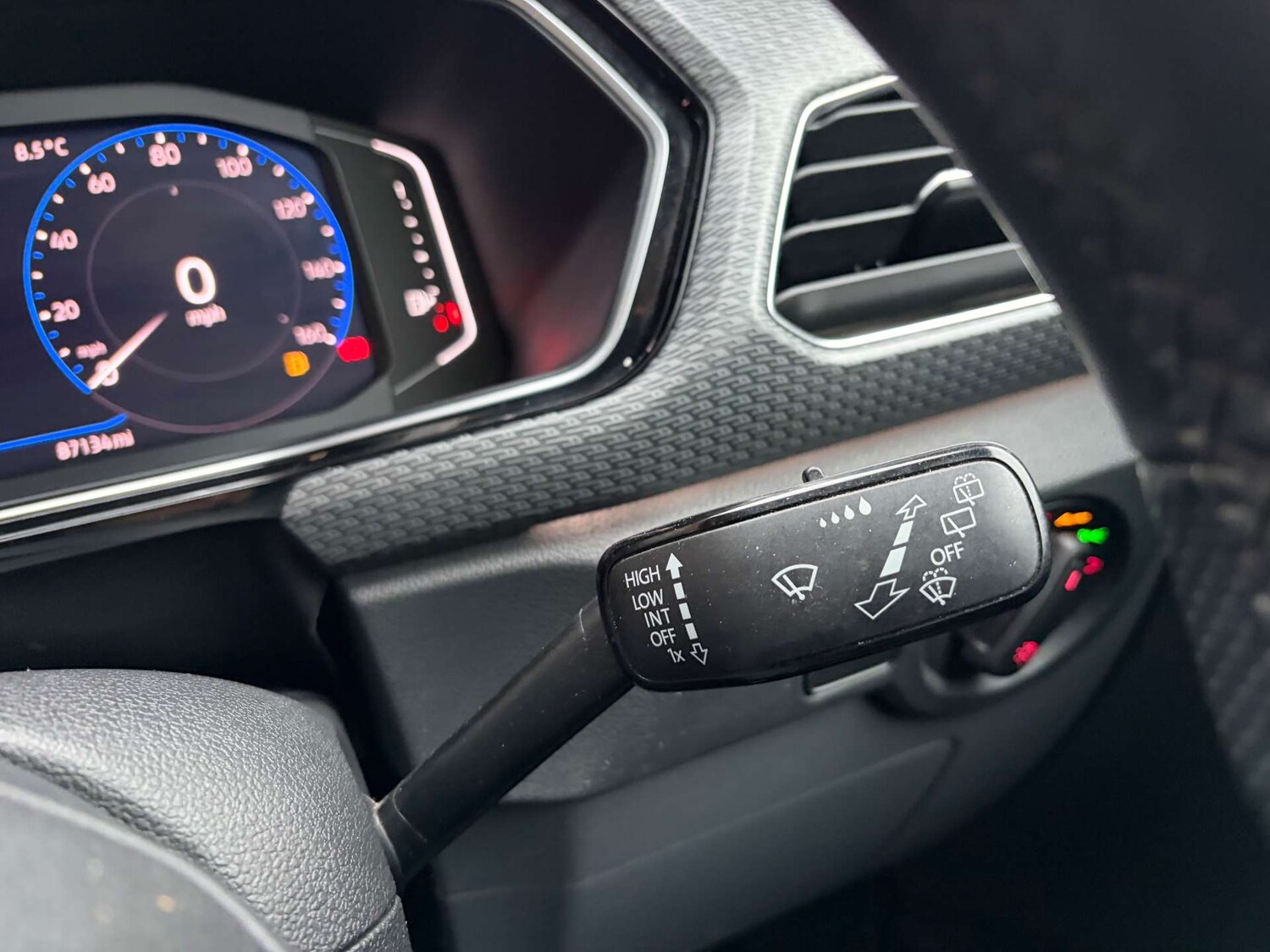 Used Volkswagen T-Cross 2020 for sale - 76720452: Photo 22