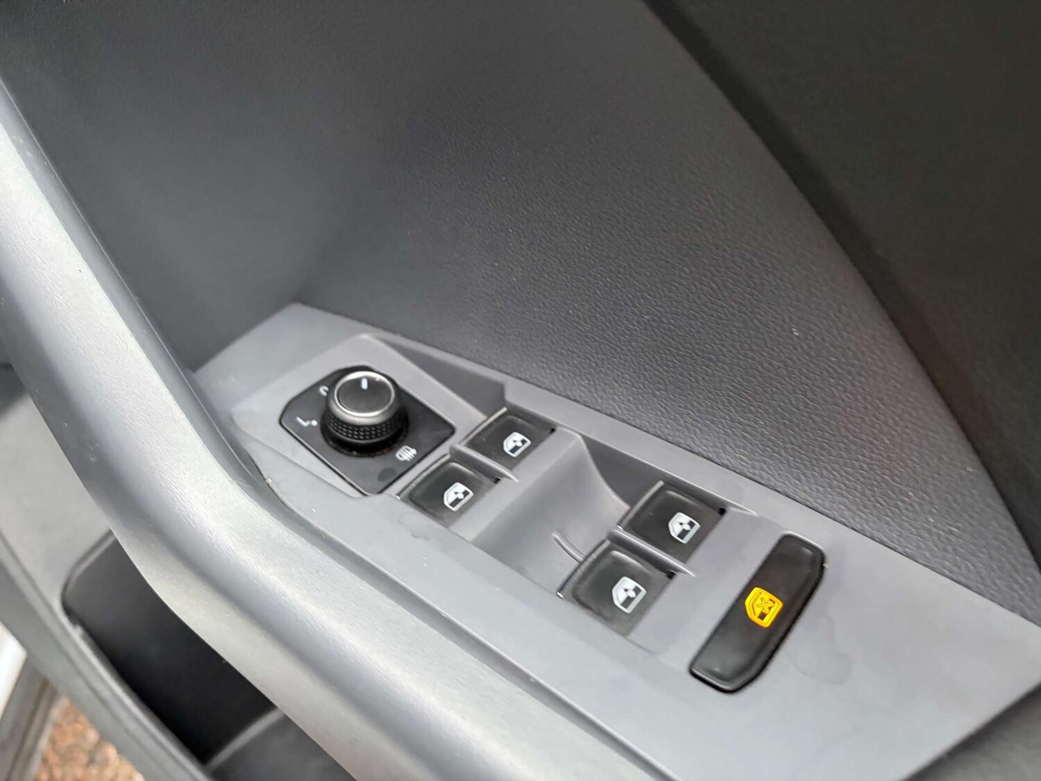 Used Volkswagen T-Cross 2020 for sale - 76720452: Photo 26