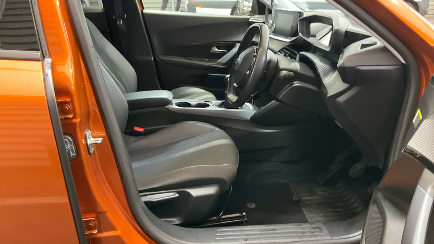 Used Peugeot 2008 2020 for sale - 77288557: Photo 9