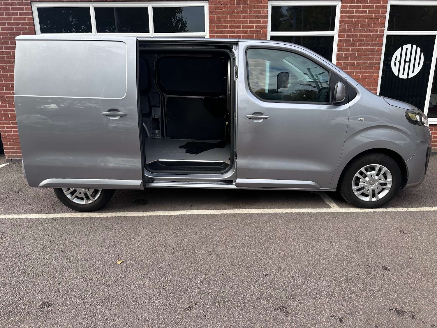 Used Vauxhall Vivaro 2021 for sale - 76313281: Photo 3