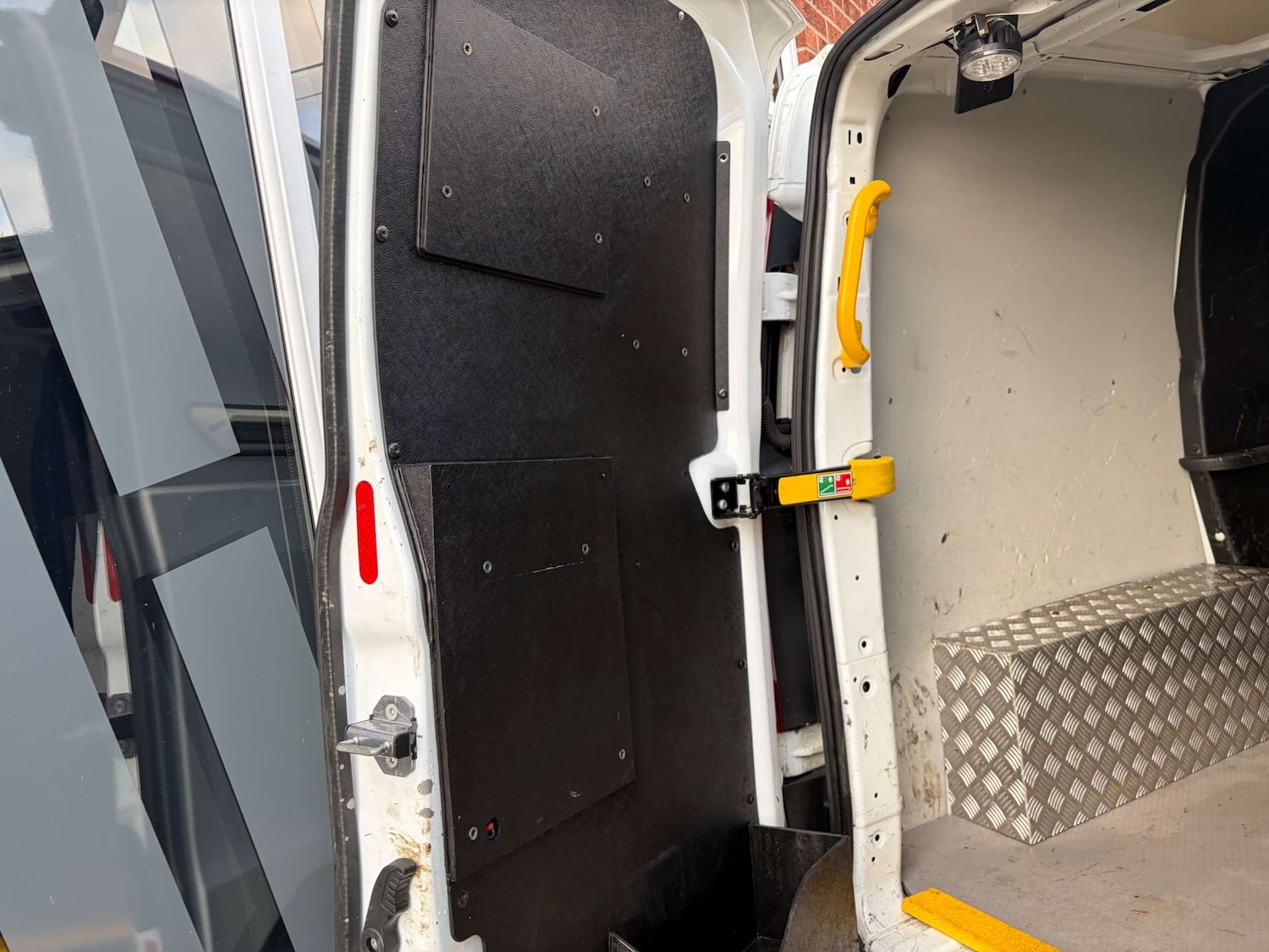 Used Ford Transit Custom 2018 for sale - 77210034: Photo 23