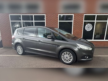 Ford - S-Max