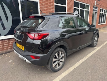 Used Kia Stonic 2022 for sale - 79114521: Photo