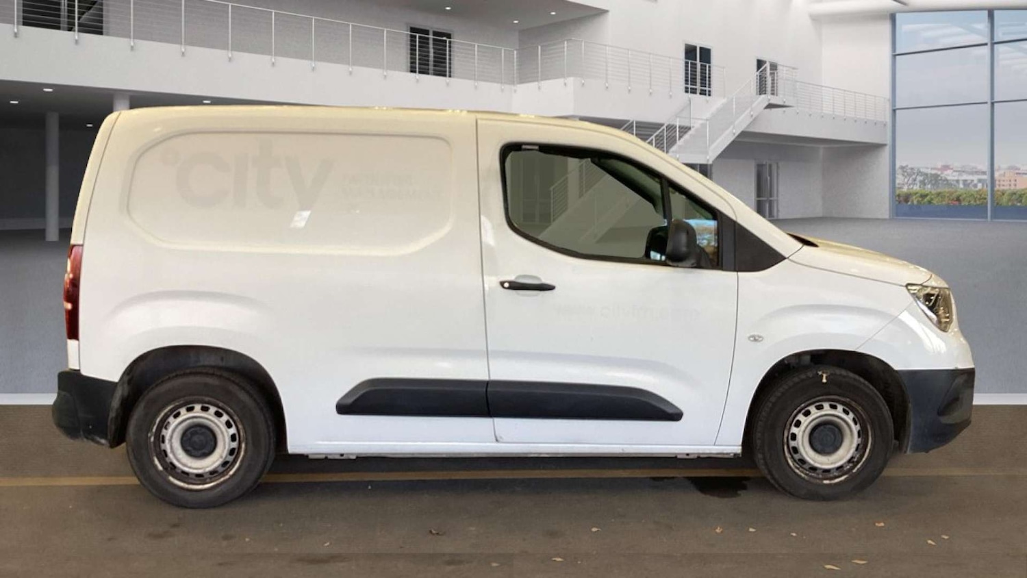 Used Vauxhall Combo 2021 for sale - 76681890: Photo 5