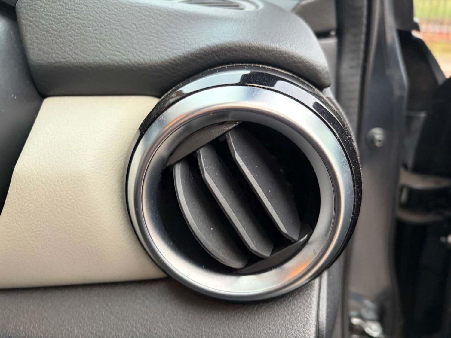 Used Nissan Micra 2022 for sale - 76520304: Photo 42