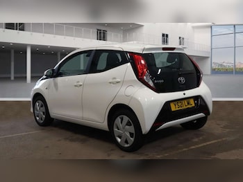 Used Toyota AYGO 2021 for sale - 75960588: Photo