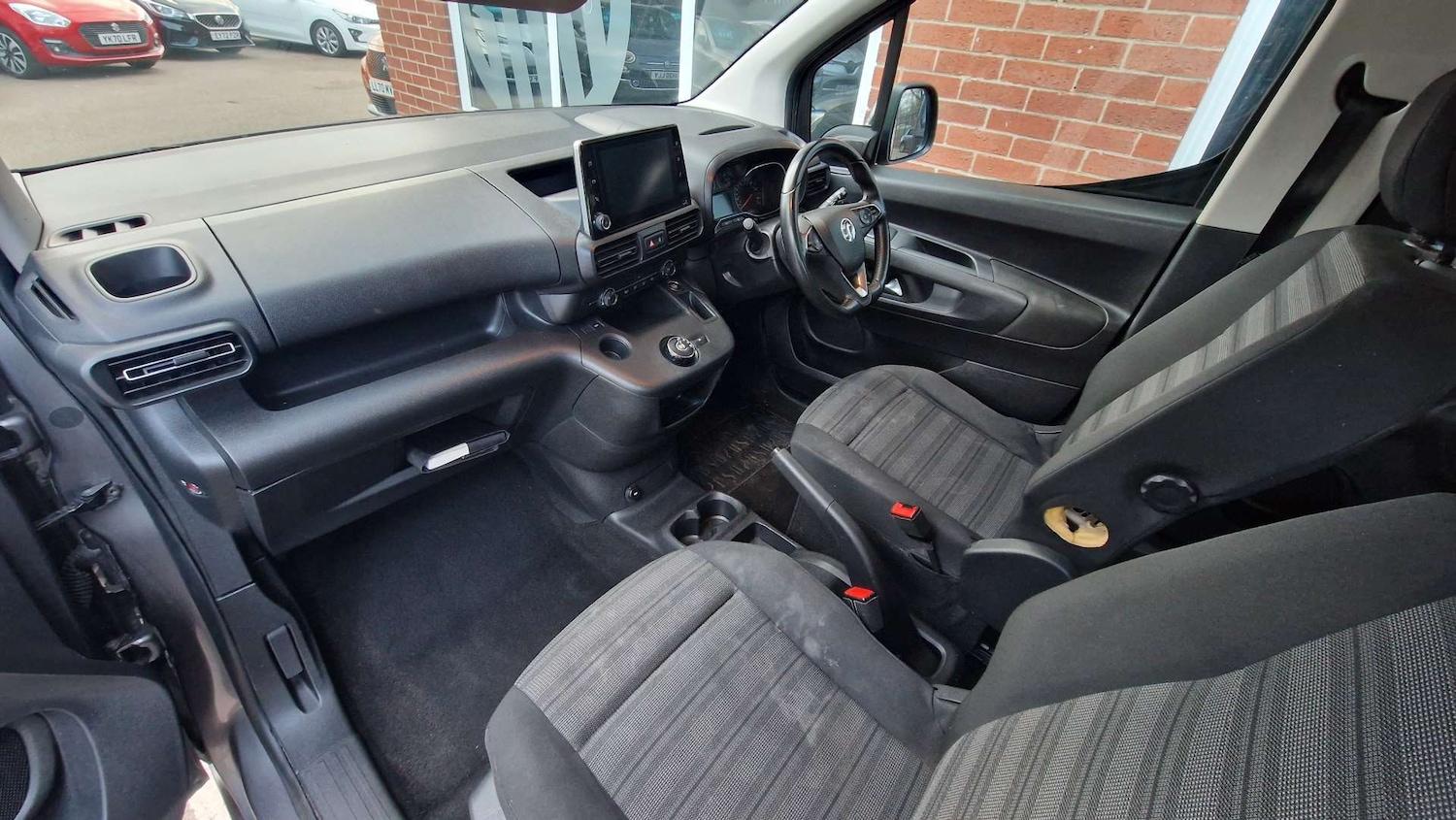 Used Vauxhall Combo Life 2019 for sale - 76923104: Photo 17