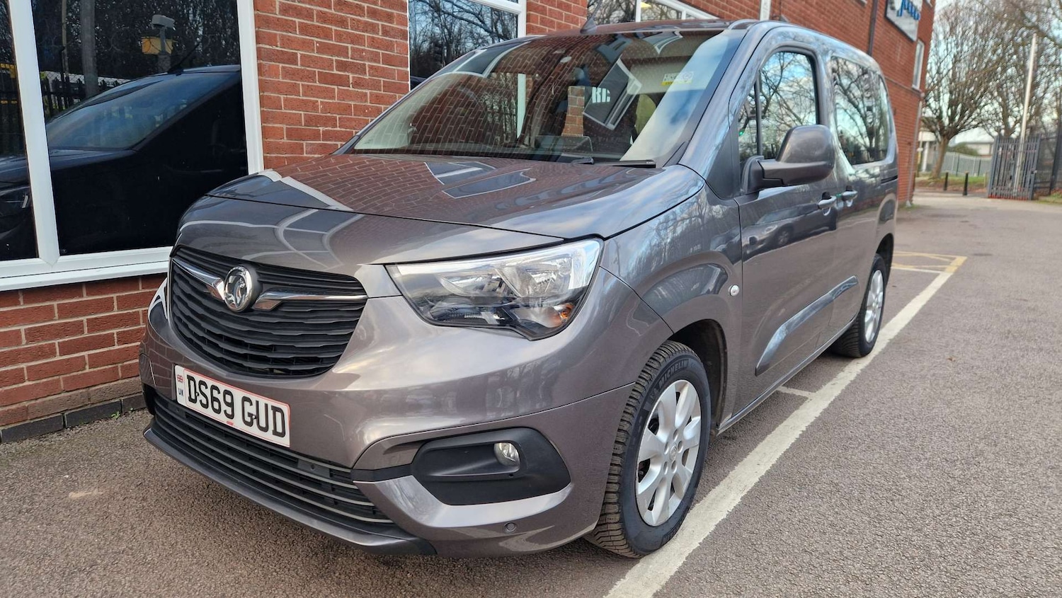 Used Vauxhall Combo Life 2019 for sale - 76923104: Photo 6