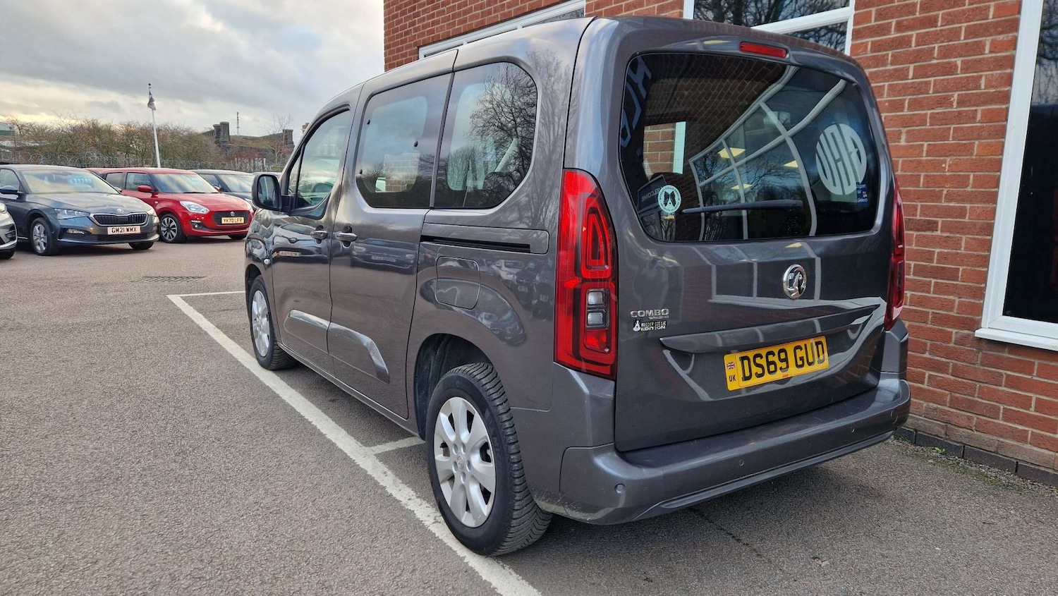 Used Vauxhall Combo Life 2019 for sale - 76923104: Photo 7