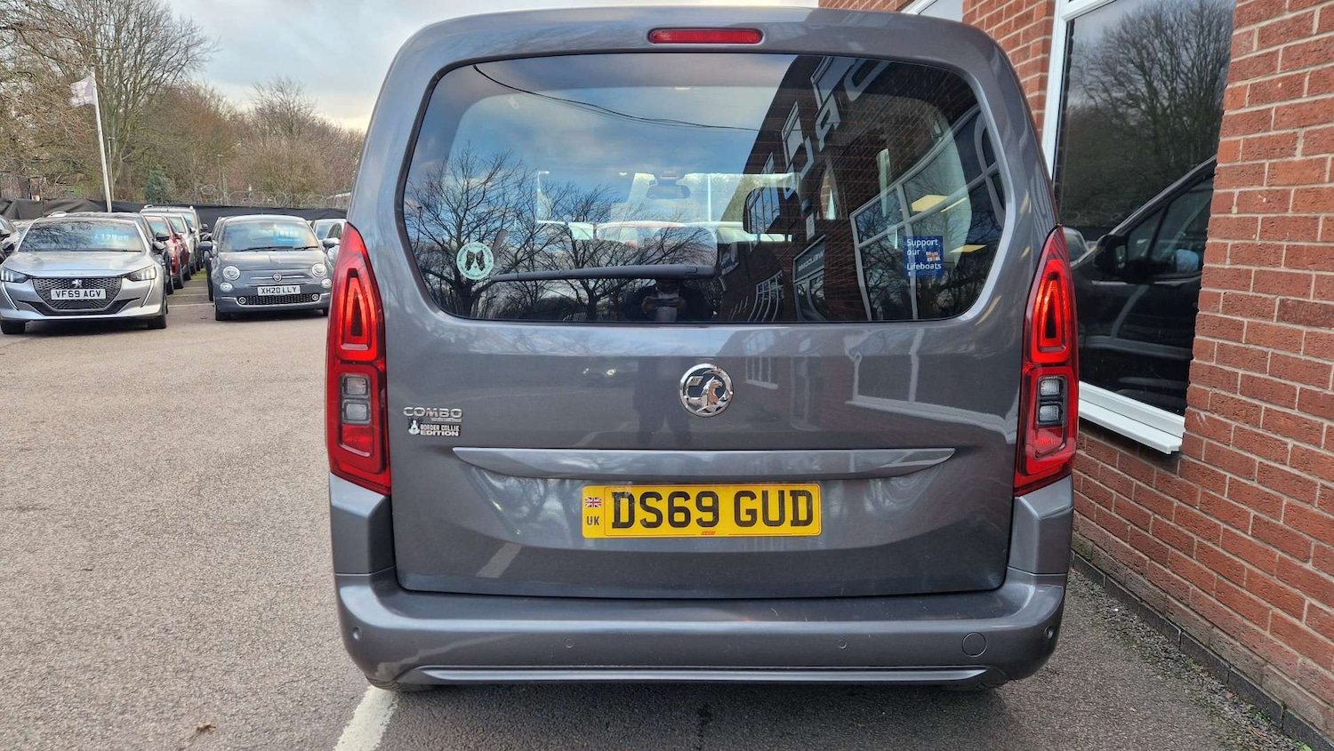 Used Vauxhall Combo Life 2019 for sale - 76923104: Photo 9