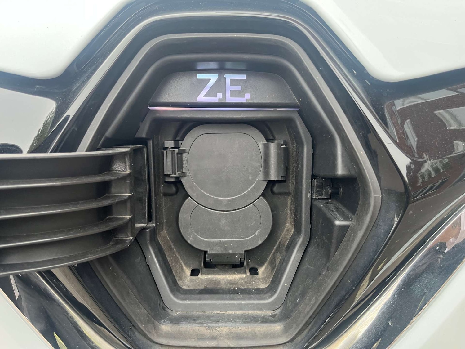 Used Renault Zoe 2021 for sale - 75923152: Photo 37