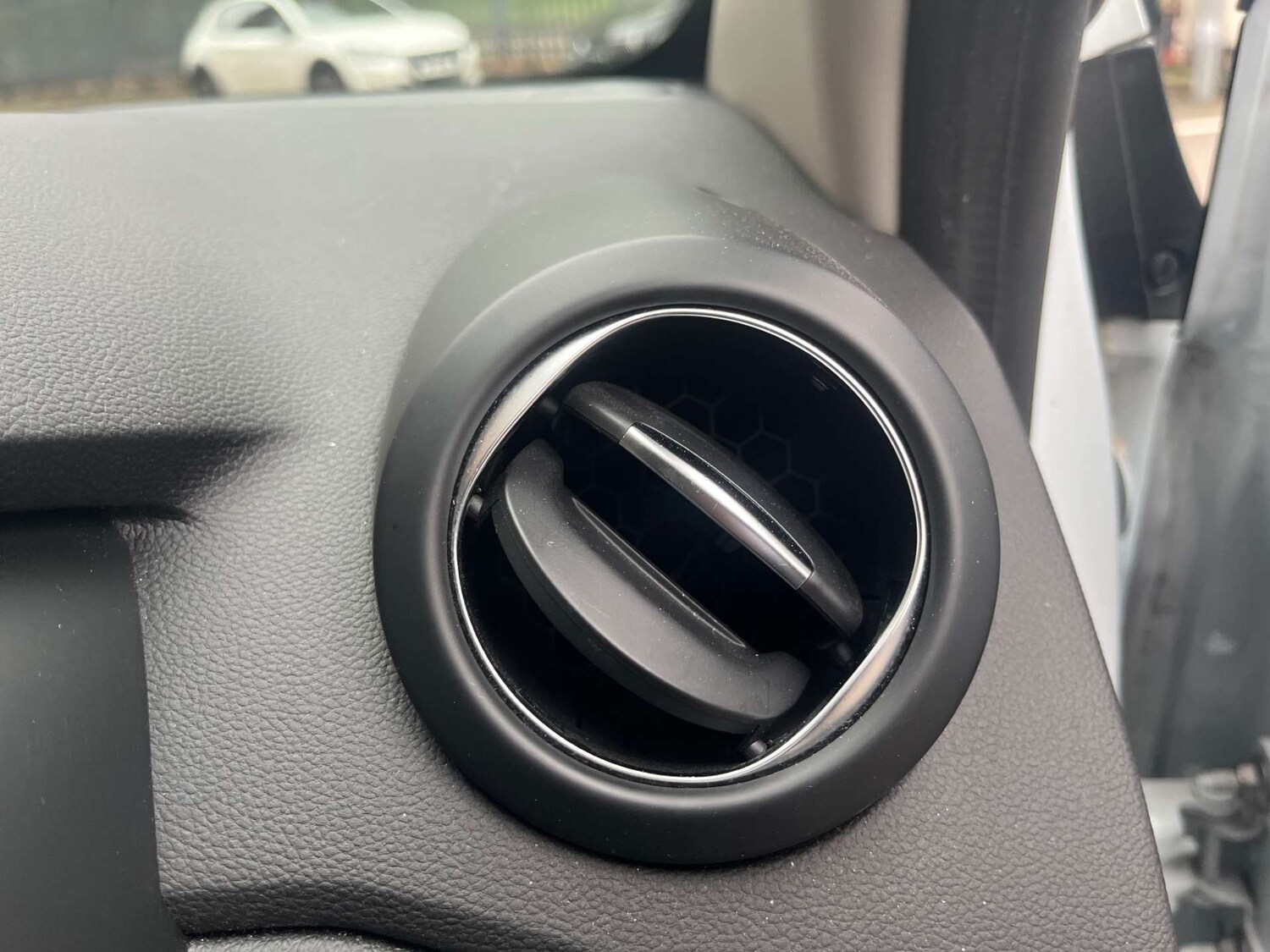 Used Renault Zoe 2021 for sale - 75923152: Photo 39