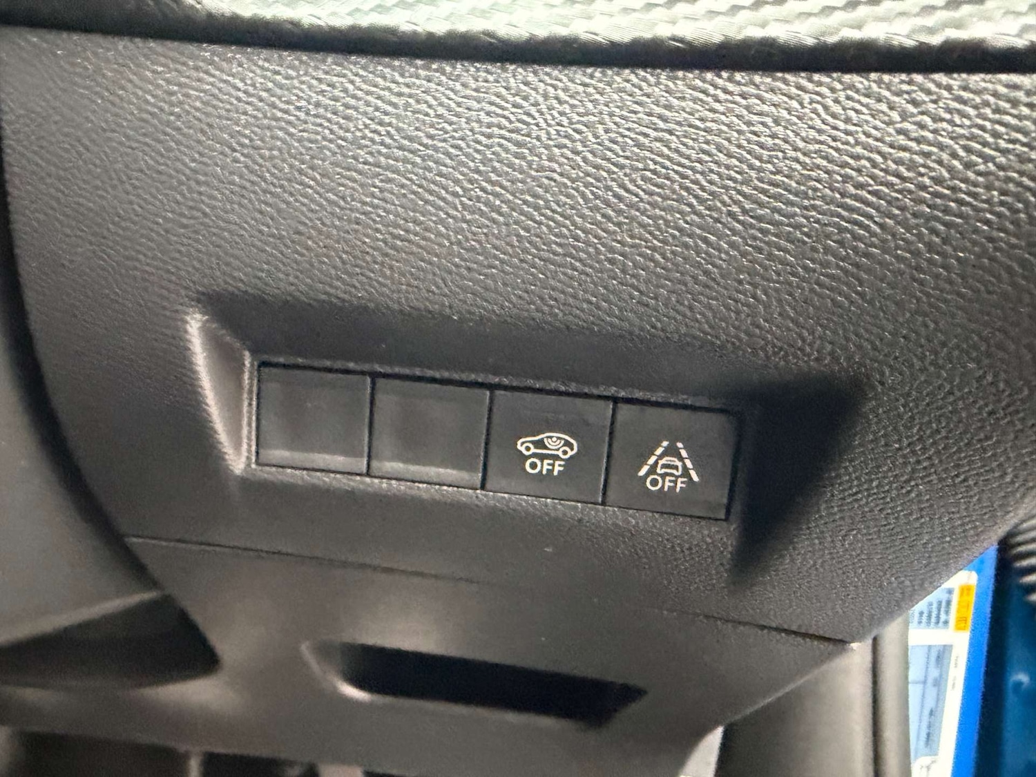 Used Peugeot 2008 2021 for sale - 77469841: Photo 28