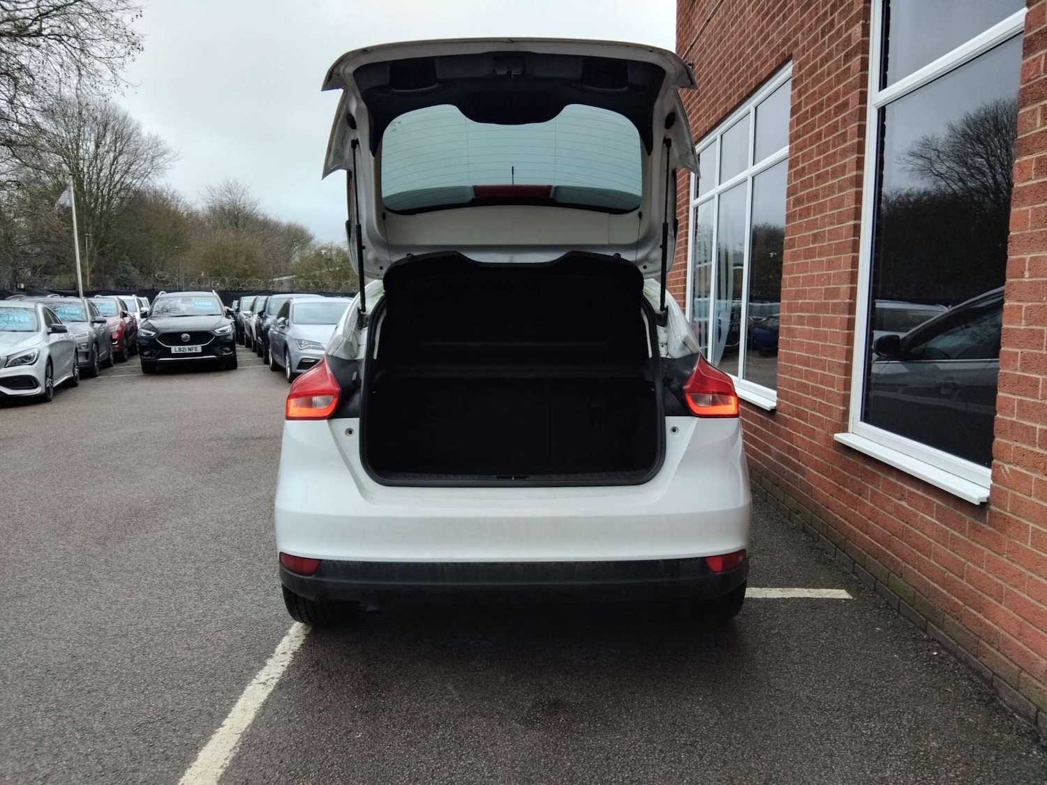 Used Ford Focus 2015 for sale - 77399708: Photo 10