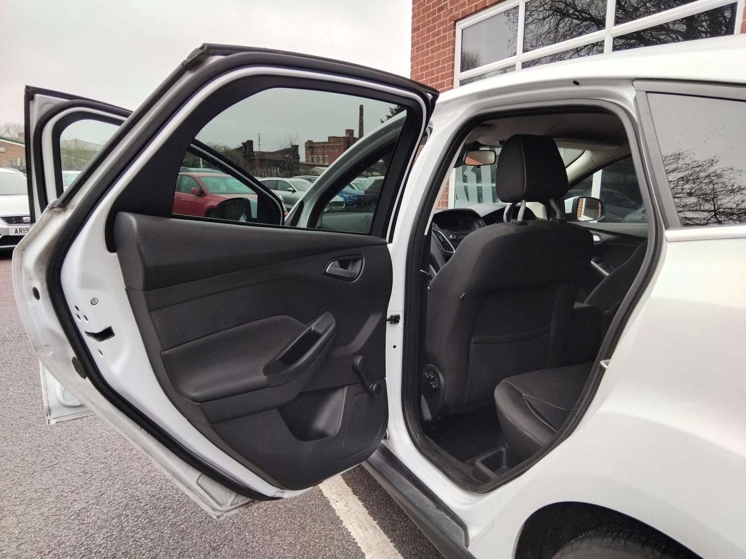 Used Ford Focus 2015 for sale - 77399708: Photo 11