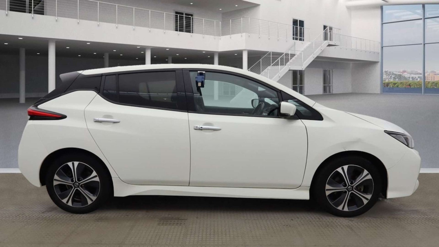 Used Nissan Leaf 2020 for sale - 76491025: Photo 5