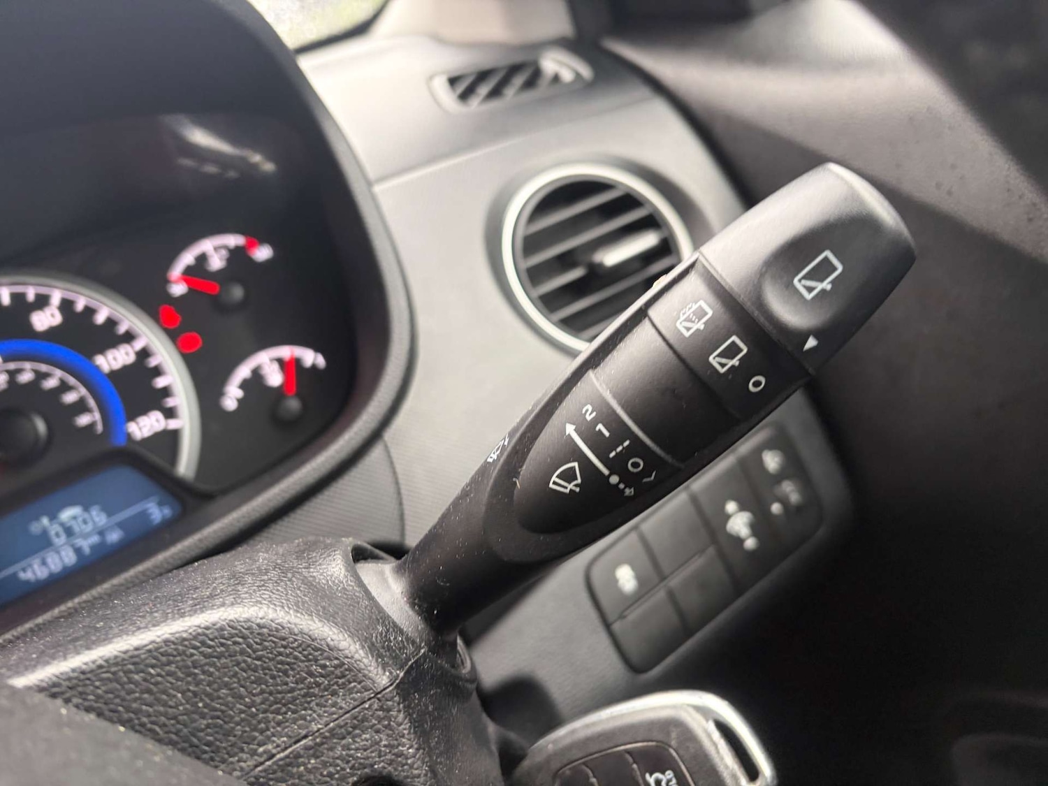 Used Hyundai i10 2019 for sale - 77606769: Photo 16