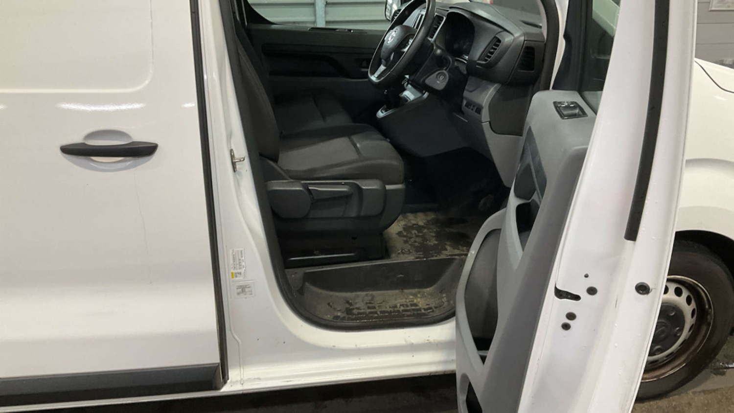 Used Vauxhall Vivaro 2022 for sale - 77303963: Photo 9