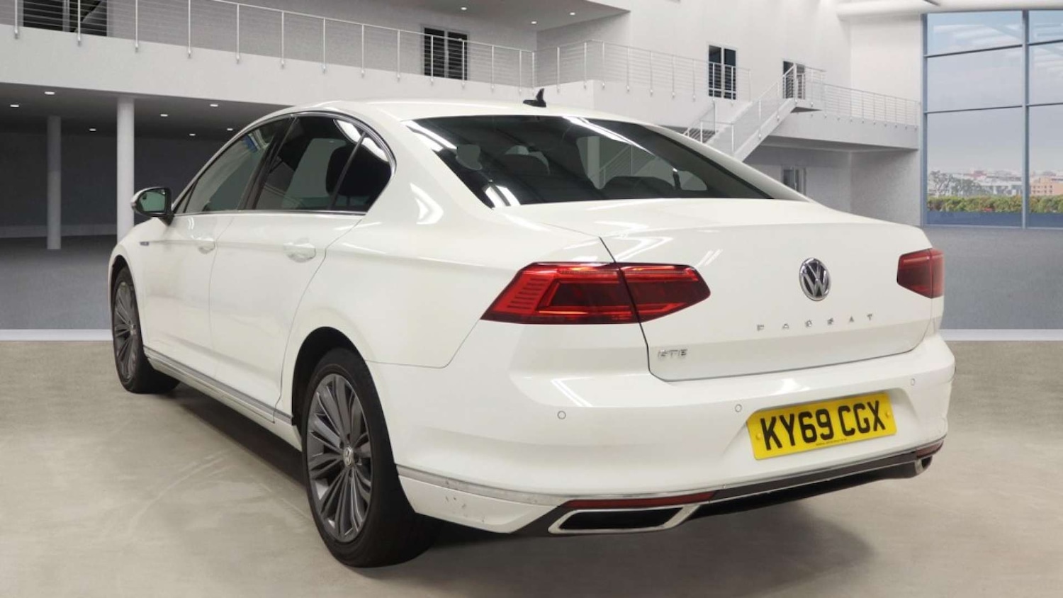 Used Volkswagen Passat 2019 for sale - 77504097: Photo 3