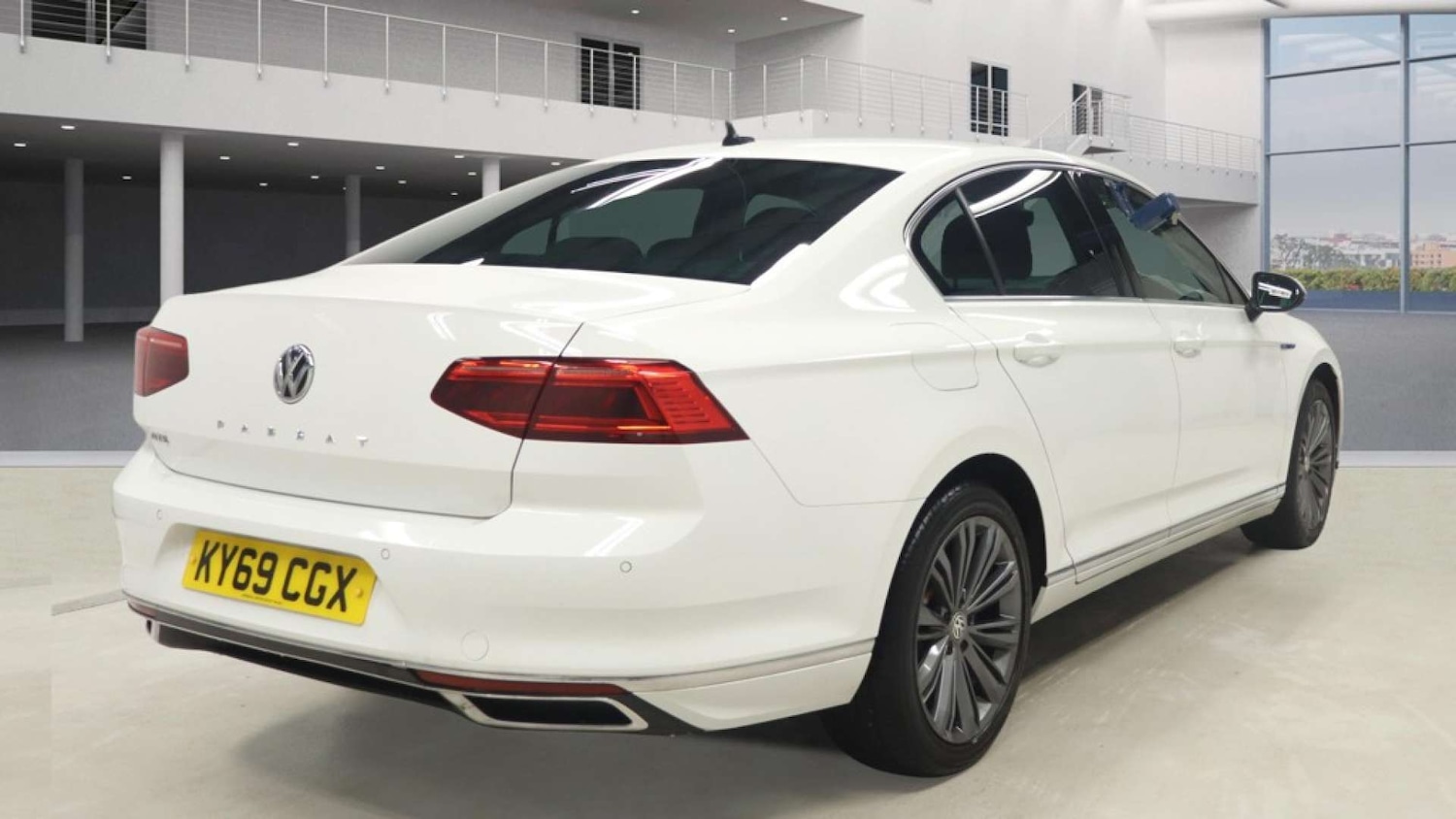 Used Volkswagen Passat 2019 for sale - 77504097: Photo 4