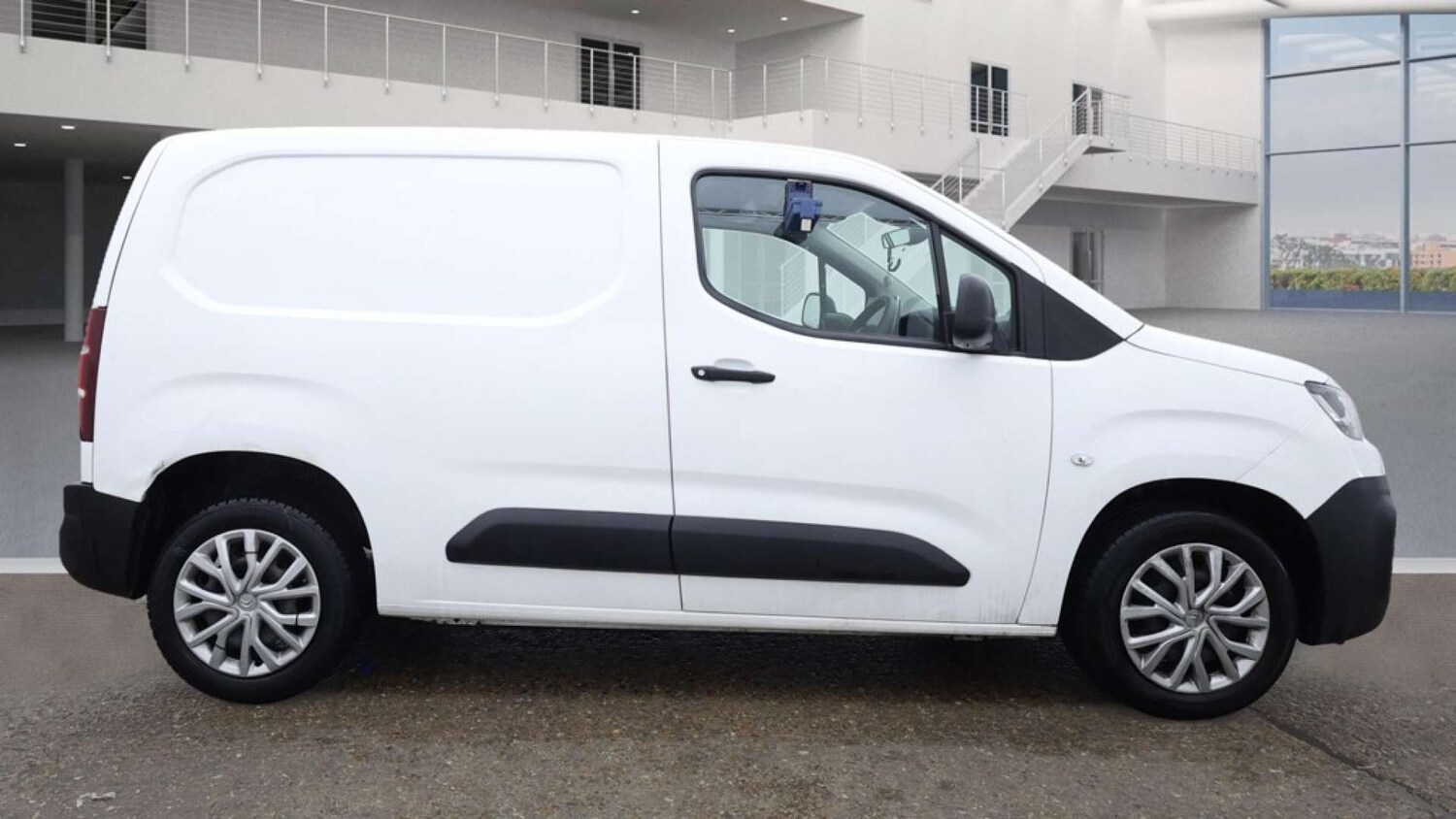 Used Citroen Berlingo 2020 for sale - 76554454: Photo 5