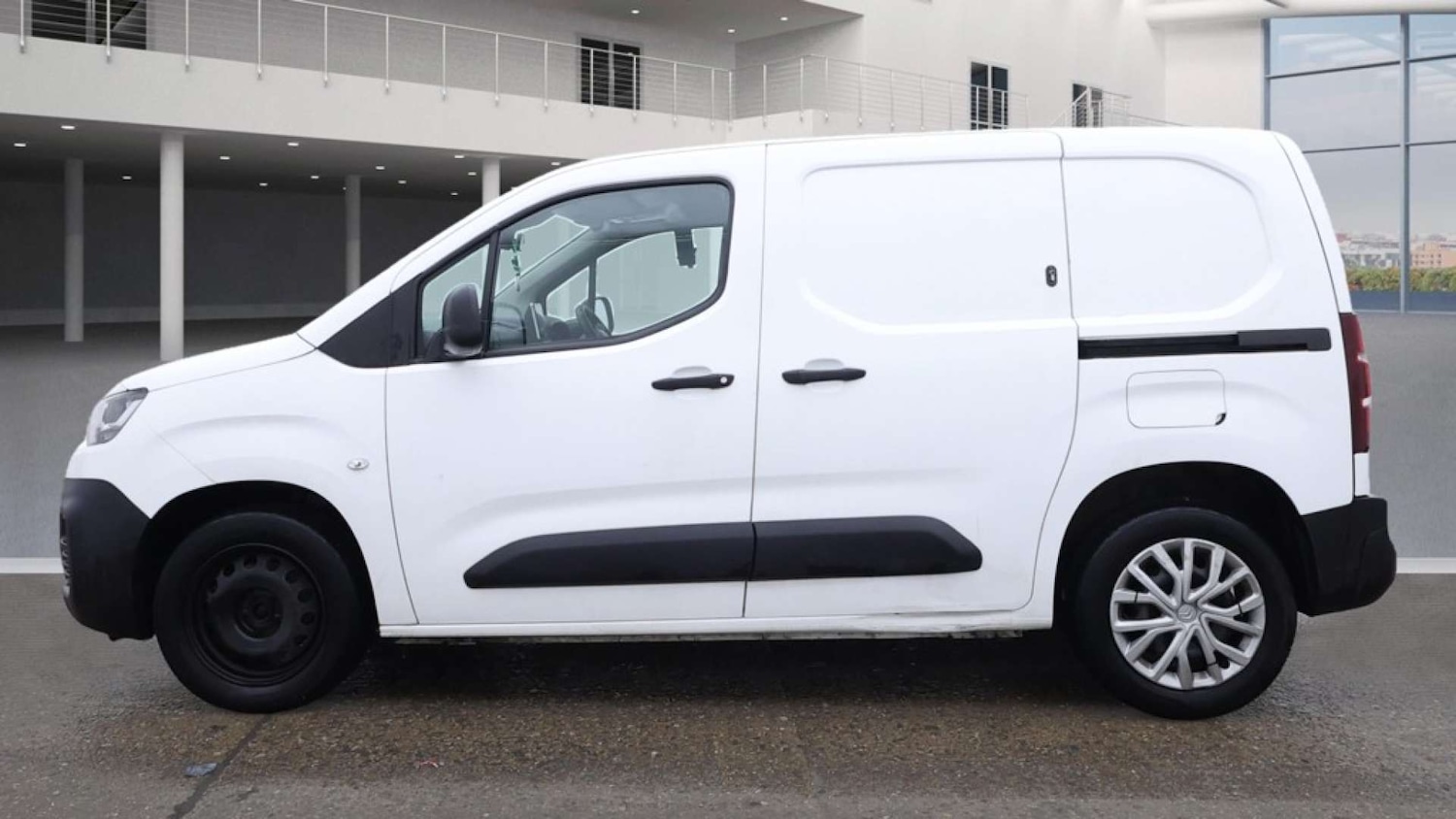 Used Citroen Berlingo 2020 for sale - 76554454: Photo 6