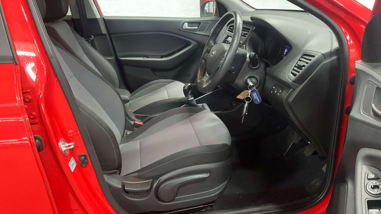 Used Hyundai i20 2019 for sale - 76601328: Photo 8