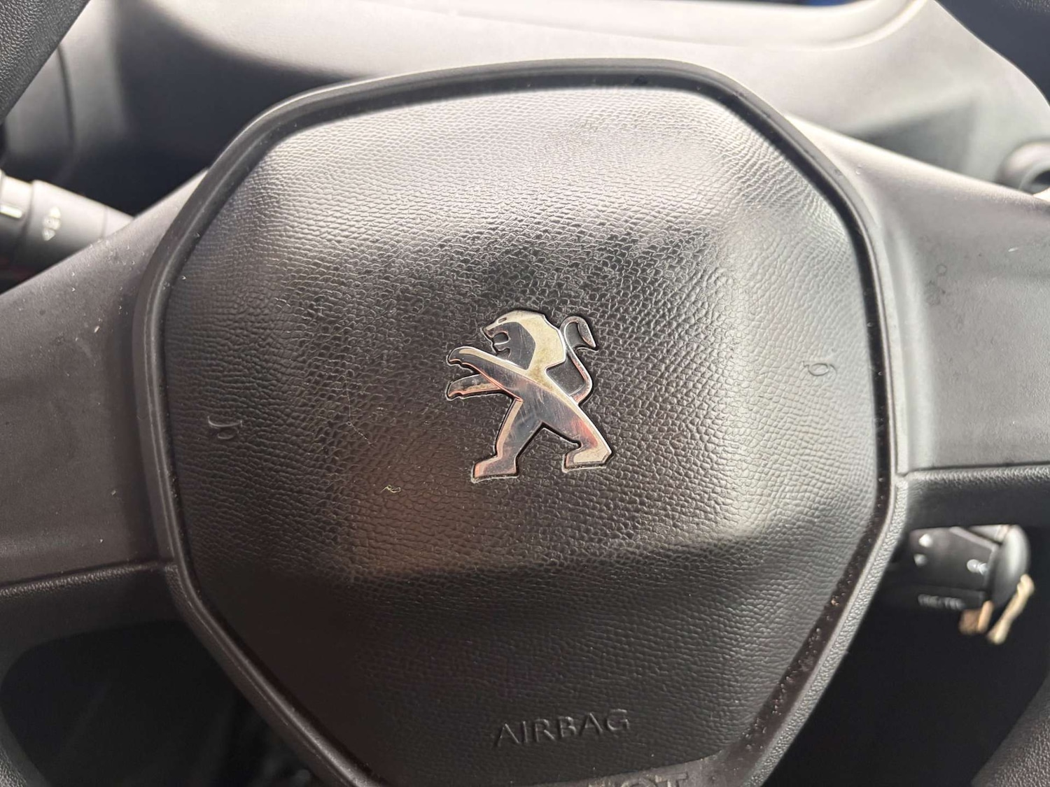 Used Peugeot Partner 2022 for sale - 77168075: Photo 22