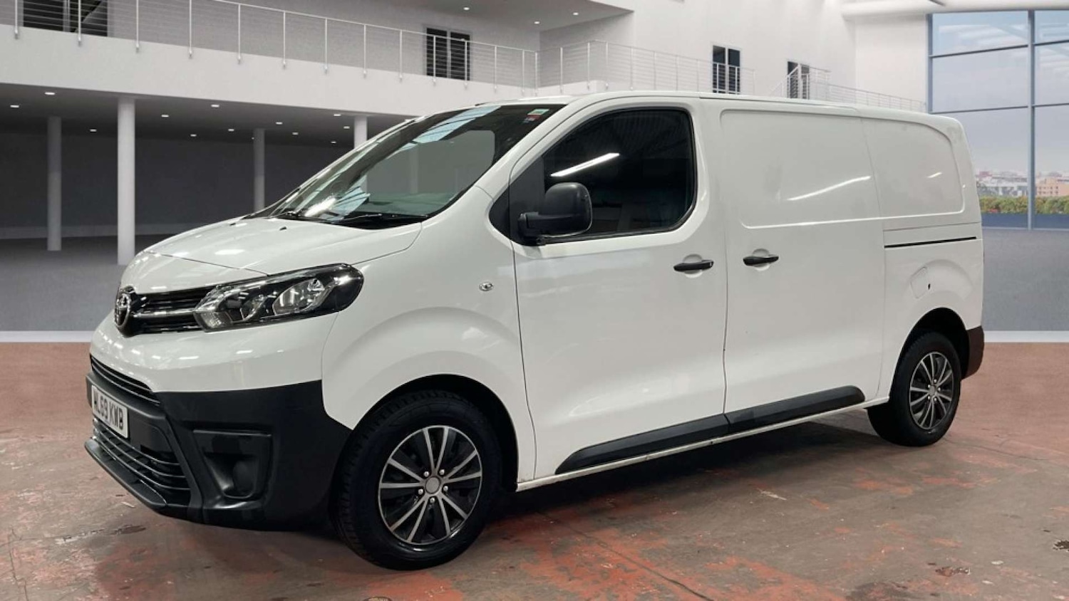 Used Toyota ProAce 2019 for sale - 76416837: Photo 2