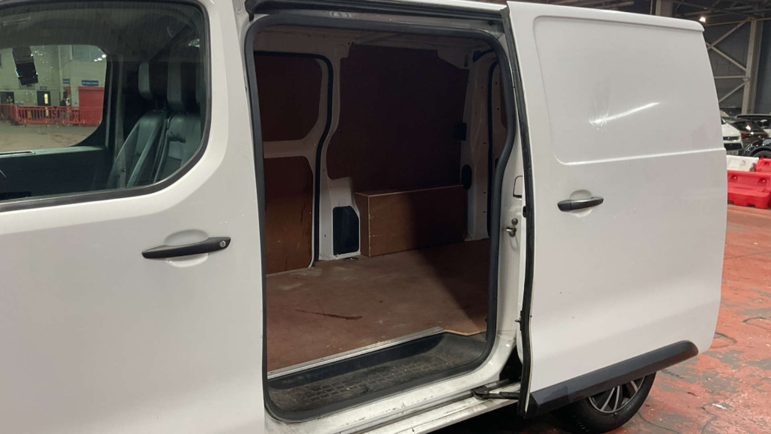 Used Toyota ProAce 2019 for sale - 76416837: Photo 8