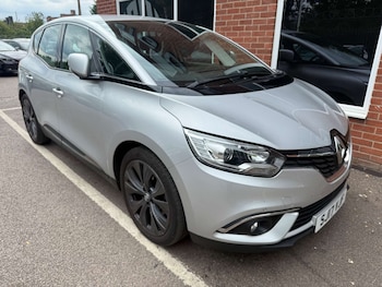 Used Renault Scenic 2017 for sale - 75674522: Photo