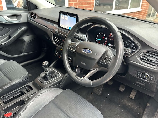 Used Ford Focus 2019 for sale - 76162624: Photo 17