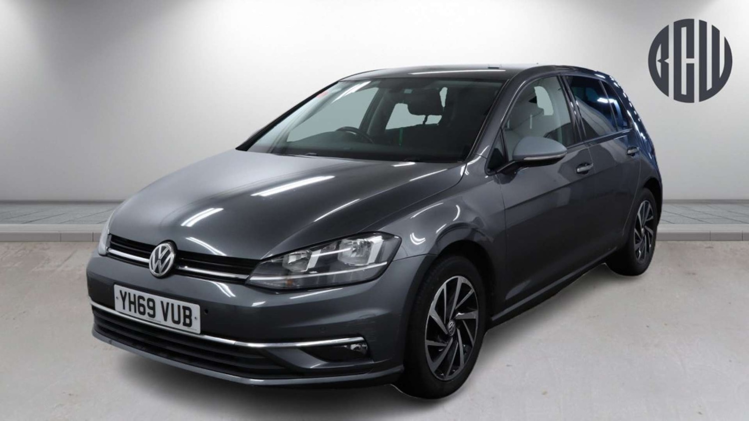 Used Volkswagen Golf 2019 for sale - 77954371: Photo 2