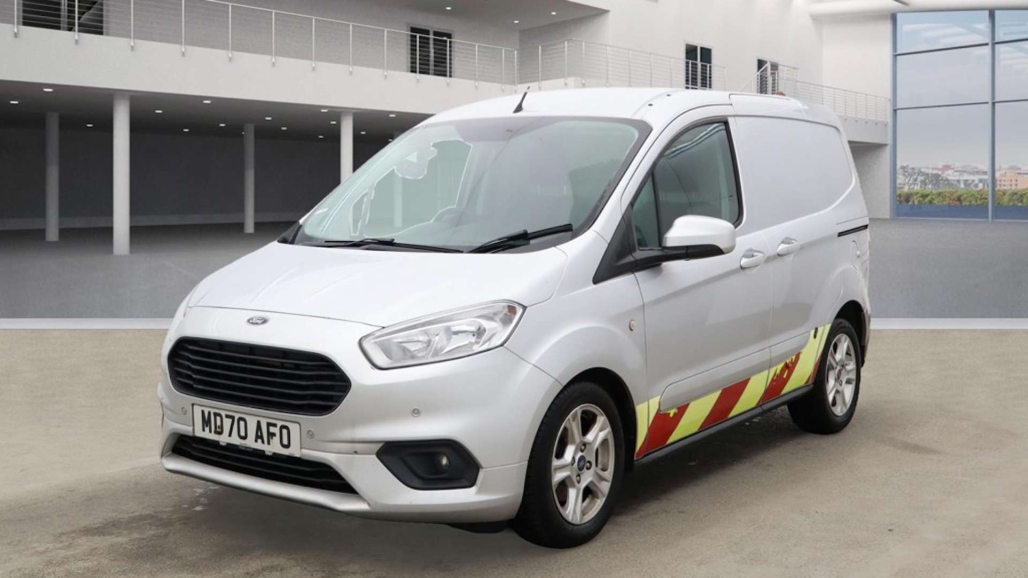 Used Ford Transit Courier 2021 for sale - 76320857: Photo 2