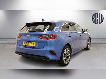 Used Kia Ceed 2019 for sale - 77807468: Photo