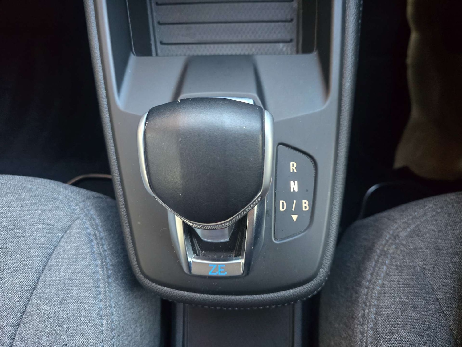 Used Renault Zoe 2020 for sale - 75960605: Photo 34