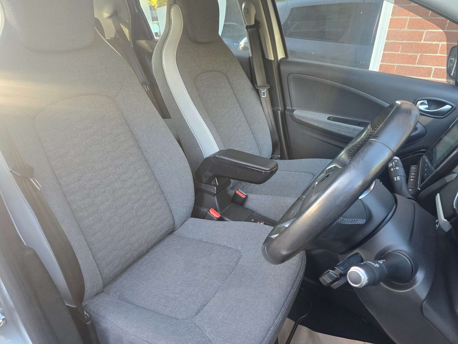 Used Renault Zoe 2020 for sale - 75960605: Photo 42