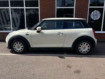 Used MINI Hatch 2019 for sale - 74445591: Photo