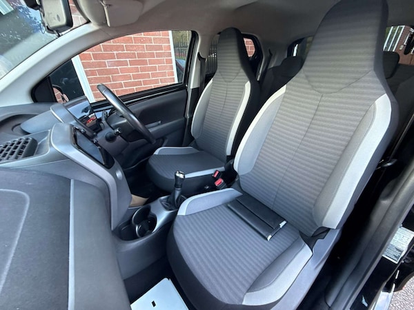Used Toyota AYGO 2018 for sale - 76277668: Photo 17