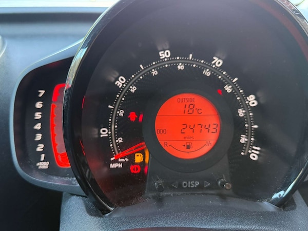 Used Toyota AYGO 2018 for sale - 76277668: Photo 19
