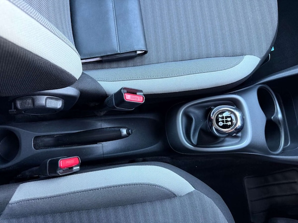 Used Toyota AYGO 2018 for sale - 76277668: Photo 23