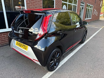 Used Toyota AYGO 2018 for sale - 76277668: Photo