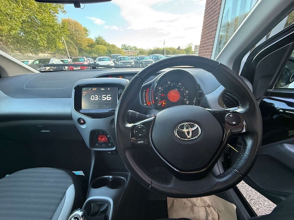 Used Toyota AYGO 2018 for sale - 76277668: Photo 30