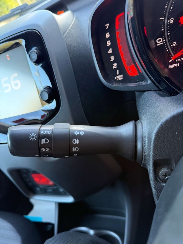Used Toyota AYGO 2018 for sale - 76277668: Photo 35