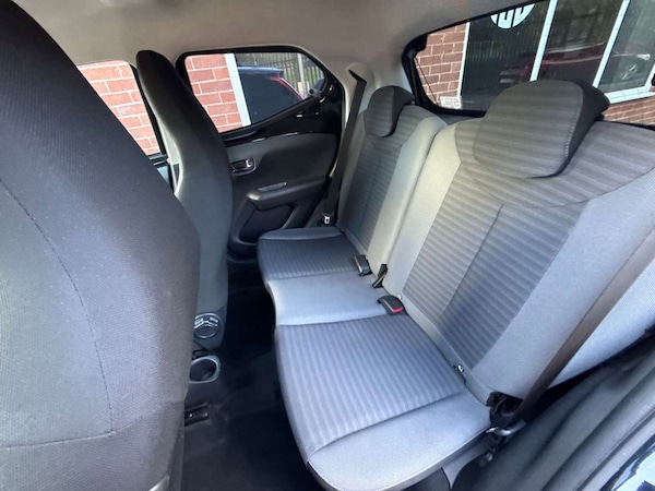 Used Toyota AYGO 2018 for sale - 76277668: Photo 40