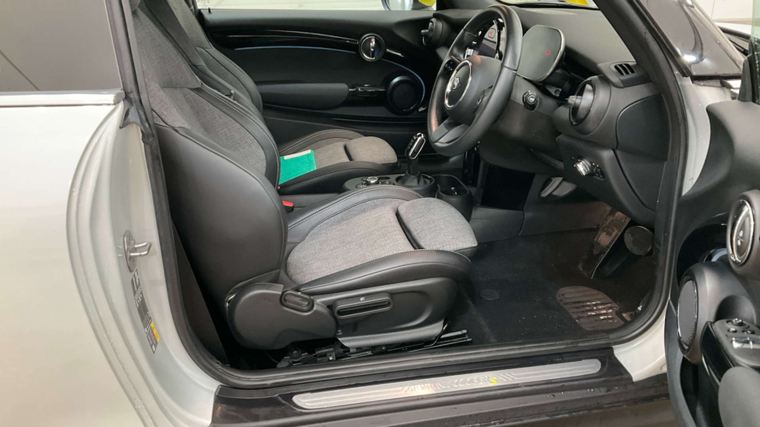 Used MINI Hatch 2022 for sale - 77807469: Photo 9