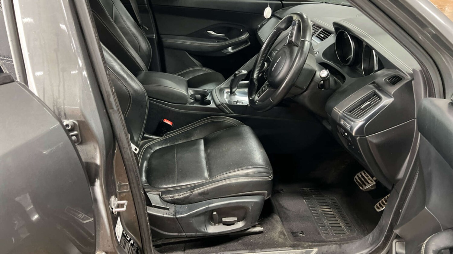 Used Jaguar E-Pace 2019 for sale - 77469828: Photo 9