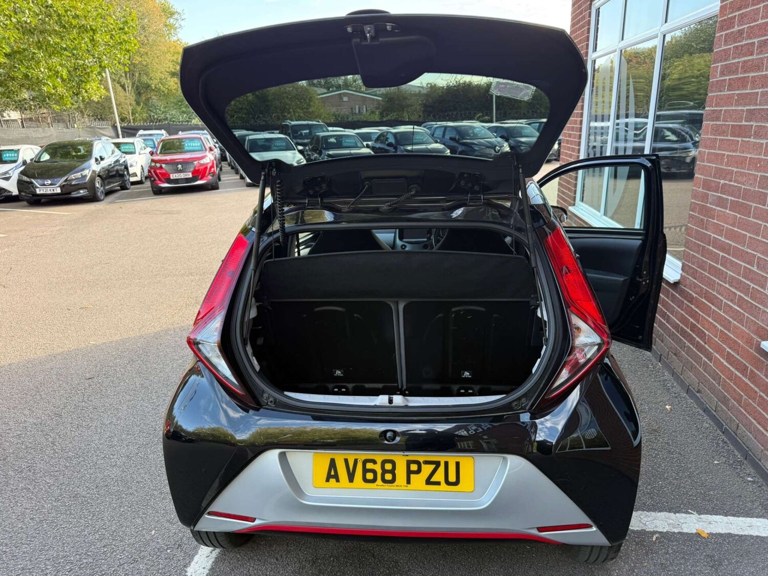 Used Toyota AYGO 2018 for sale - 76601229: Photo 15