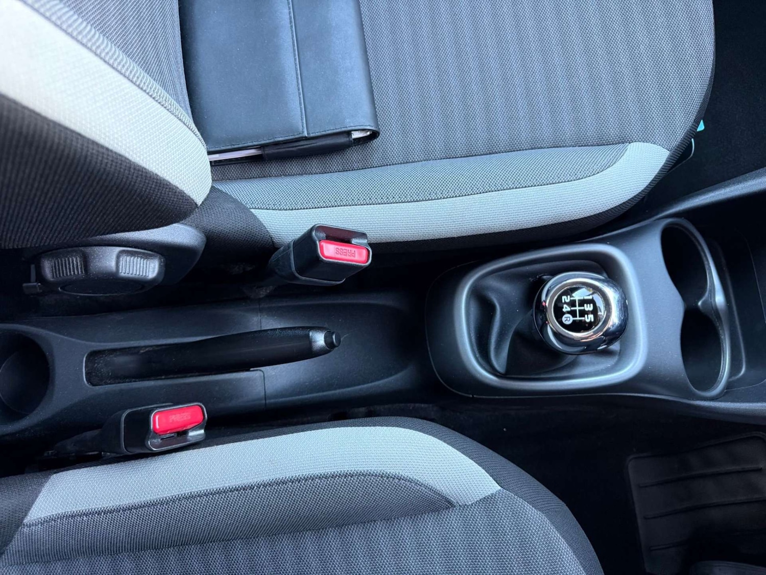 Used Toyota AYGO 2018 for sale - 76601229: Photo 23