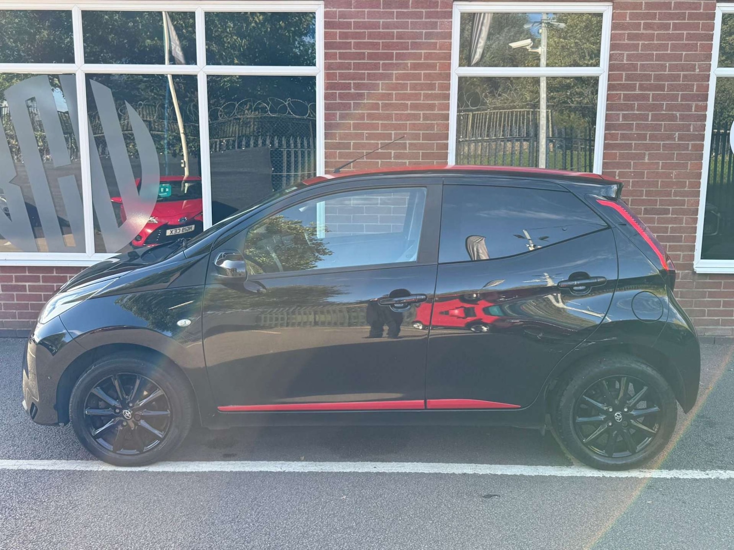 Used Toyota AYGO 2018 for sale - 76601229: Photo 7